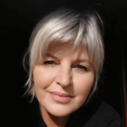 Petra - Medium & Channeling - Spirituelle Kurse & Live-Erlebnisse per Video-Call - Hellsehen & Wahrsagen - Runen & Pendel - Tarot & Kartenlegen